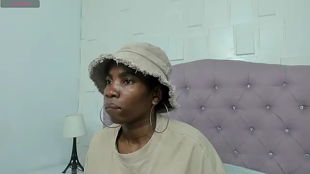 MonicaSchwartz online show from 04-06-26, 01:56