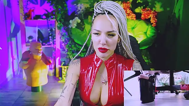 MonicaMaxwel online show from 01-10-26, 10:50