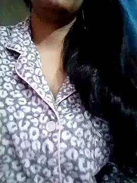 Snapshot of Ankita202 chatting on 02-15-25, 04:25 Ankita202 online show from 02-15-25, 04:25