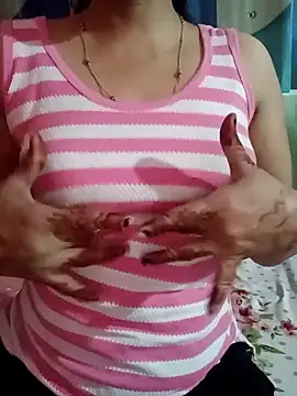 Snapshot of Ankita202 chatting on 10-22-25, 04:24 Ankita202 online show from 10-22-25, 04:24