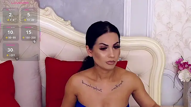 Snapshot of HeidiLust chatting on 10-13-25, 01:49 HeidiLust online show from 10-13-25, 01:49