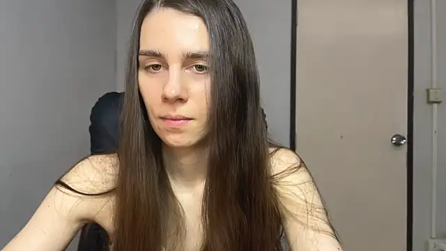 Snapshot of SassyJessi chatting on 10-05-25, 04:11 SassyJessi online show from 10-05-25, 04:11