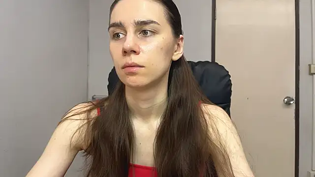 Snapshot of SassyJessi chatting on 10-16-25, 04:13 SassyJessi online show from 10-16-25, 04:13