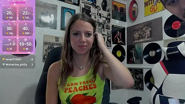 Snapshot of molly_witha_chance chatting on 01-09-25, 08:03 molly witha chance online show from 01-09-25, 08:03