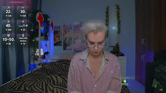 HelgaHimmell online show from 12-25-24, 04:11