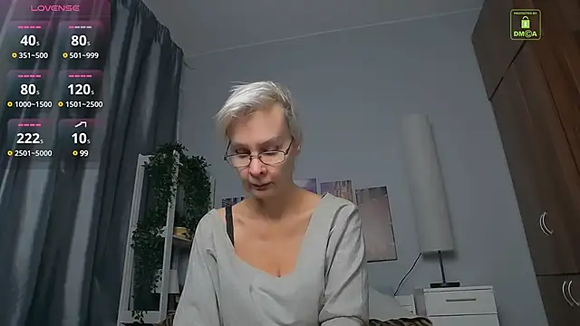 HelgaHimmell online show from 02-05-25, 03:45