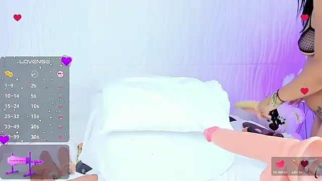 Snapshot of jasminnee_ chatting on 03-21-25, 07:24 jasminnee online show from 03-21-25, 07:24