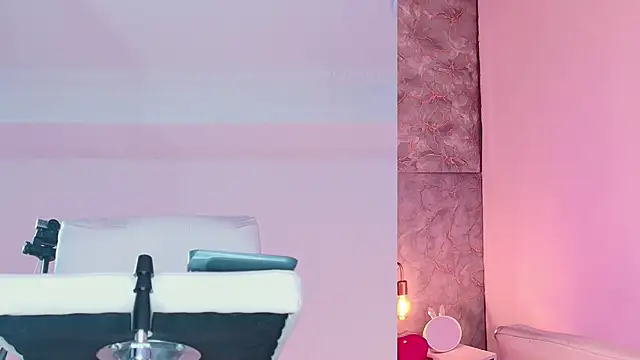 Snapshot of Angelst__ chatting on 11-28-25, 04:26 Angelst online show from 11-28-25, 04:26