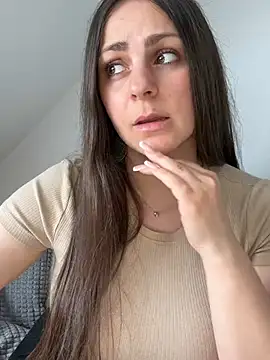 Loella-Rose online show from 04-20-26, 11:57