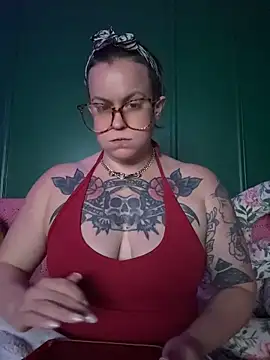 quinnmariexo online show from 04-19-26, 01:38