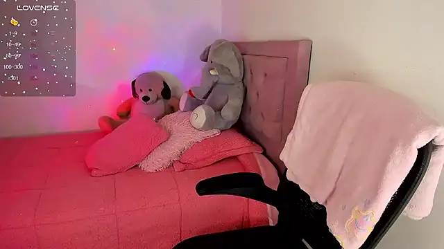 Snapshot of youpinkgirl_ chatting on 01-27-25, 08:28 youpinkgirl online show from 01-27-25, 08:28