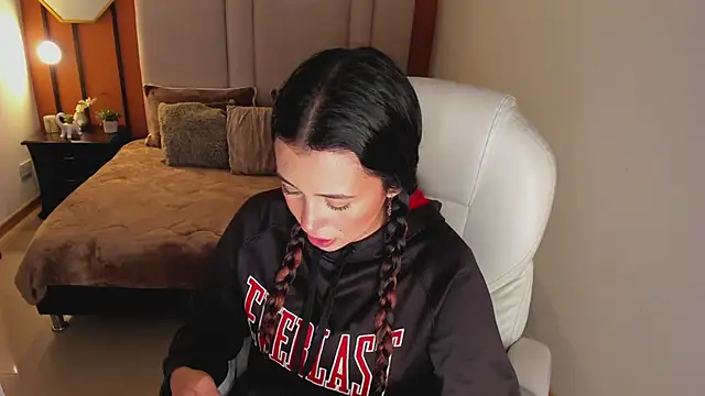 Snapshot of youpinkgirl_ chatting on 09-24-25, 08:12 youpinkgirl online show from 09-24-25, 08:12