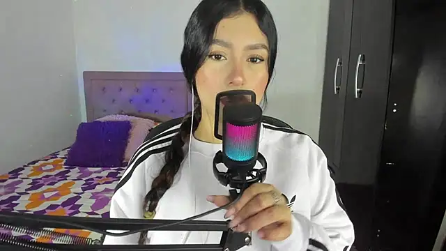 Snapshot of youpinkgirl_ chatting on 11-12-25, 10:20 youpinkgirl online show from 11-12-25, 10:20