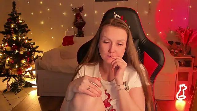 desperatehousewife   online show from 01-13-25, 12:45