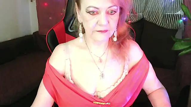Snapshot of Liset_Monro chatting on 06-16-26, 02:14 Liset Monro online show from 06-16-26, 02:14