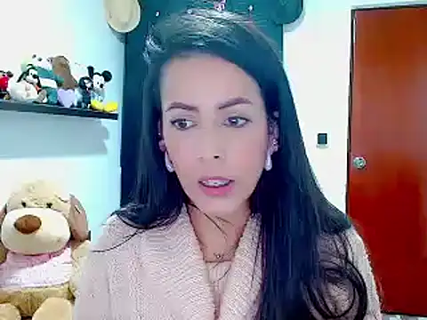 ella peck online show from 12-18-24, 02:42