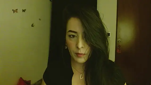 Snapshot of ella_peck chatting on 07-19-26, 05:22 ella peck online show from 07-19-26, 05:22