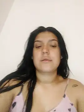 Snapshot of Sophie-hatter chatting on 02-15-25, 03:28 Sophie-hatter online show from 02-15-25, 03:28