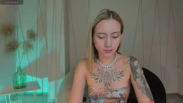 MollySundersX online show from 02-28-26, 09:38