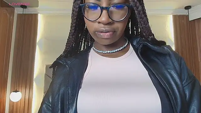Snapshot of Raquel_jones chatting on 07-11-26, 12:08 Raquel jones online show from 07-11-26, 12:08