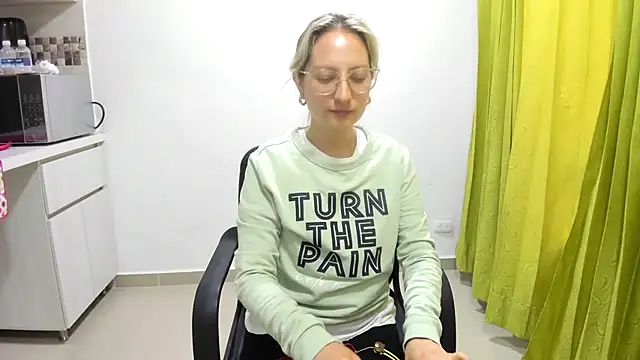 Adele johnsonn1 online show from 02-06-25, 12:37