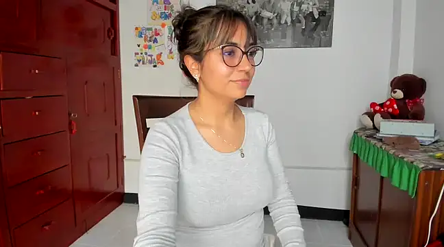 Snapshot of Isabellaa22_1 chatting on 02-06-25, 08:34 Isabellaa22 1 online show from 02-06-25, 08:34