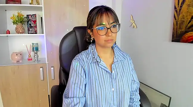 Snapshot of Isabellaa22_1 chatting on 03-19-25, 04:24 Isabellaa22 1 online show from 03-19-25, 04:24