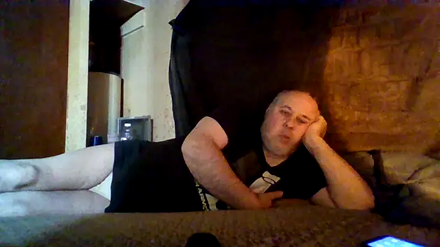 Nightshade7712 online show from 11-20-25, 08:58