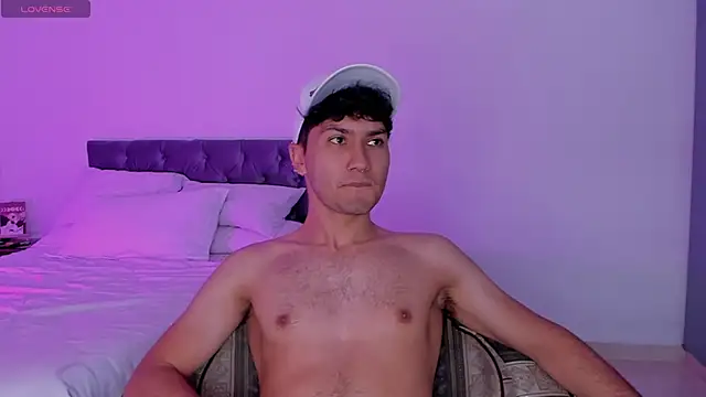 Snapshot of Valerio_James7 chatting on 12-02-24, 04:53 Valerio James7 online show from 12-02-24, 04:53