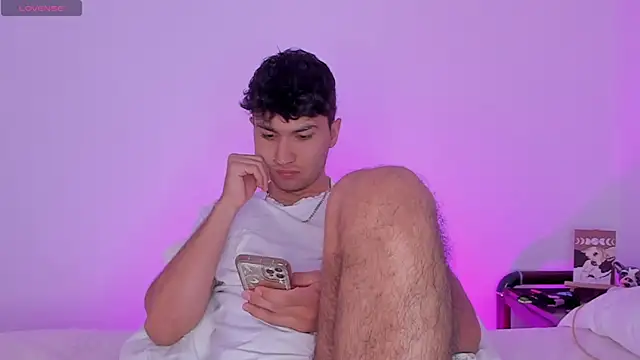 Snapshot of Valerio_James7 chatting on 01-13-25, 10:56 Valerio James7 online show from 01-13-25, 10:56