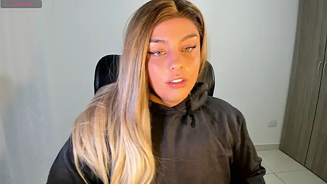 Fieryfenixx online show from 01-08-25, 04:44