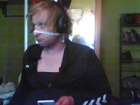 Snapshot of Family666Zombie chatting on 07-18-26, 02:38 Family666Zombie online show from 07-18-26, 02:38
