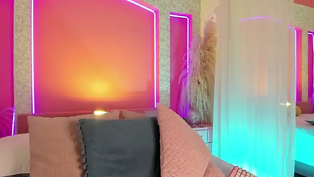 Snapshot of Aurora_aaa chatting on 12-10-24, 07:54 Aurora aaa online show from 12-10-24, 07:54