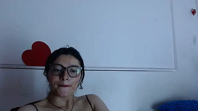 Snapshot of lunazulsj chatting on 03-15-25, 06:21 lunazulsj online show from 03-15-25, 06:21