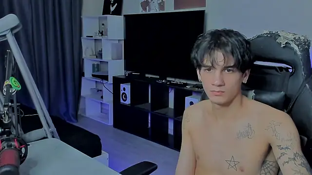 MarkBrowniii online show from 09-21-25, 05:03