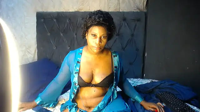 Nattybae09 online show from 10-30-25, 05:46