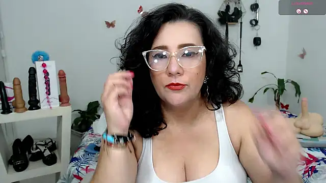 mom hot   online show from 10-03-25, 11:02