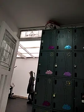 Natasha milf   online show from 11-17-25, 12:55