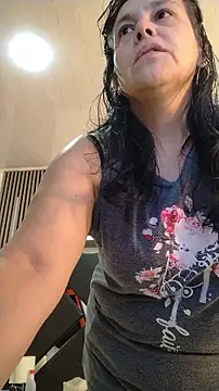 Natasha milf   online show from 07-16-26, 04:24