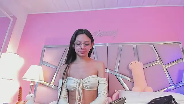 Bonniepark online show from 02-18-25, 03:10