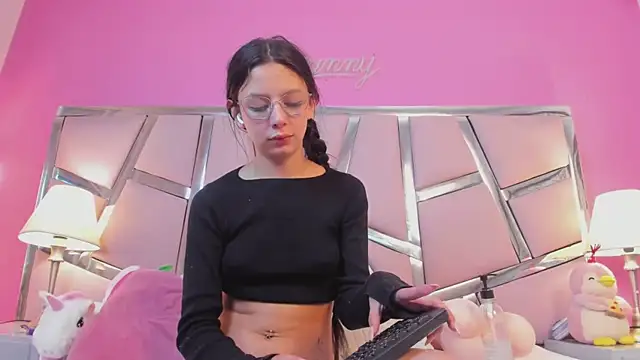 Bonniepark online show from 03-07-25, 06:11