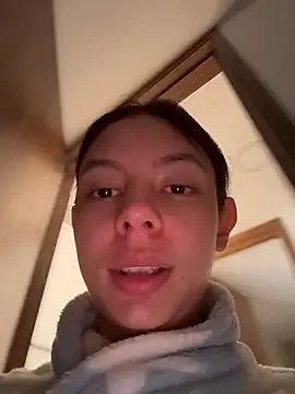 Bonniepark online show from 12-20-25, 01:18