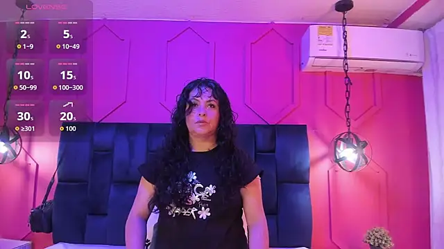 Snapshot of hanny_milf chatting on 06-07-26, 12:20 hanny milf online show from 06-07-26, 12:20