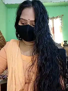 Idhika Paul online show from 03-04-25, 07:19