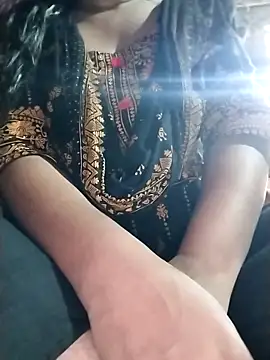 Idhika Paul online show from 10-24-25, 07:49