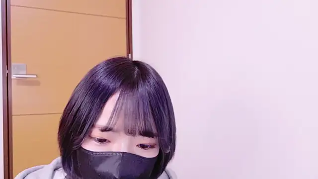 Snapshot of ranran_ch chatting on 12-08-24, 12:08 ranran ch online show from 12-08-24, 12:08