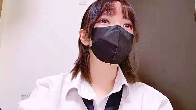 Snapshot of ranran_ch chatting on 09-22-25, 02:02 ranran ch online show from 09-22-25, 02:02