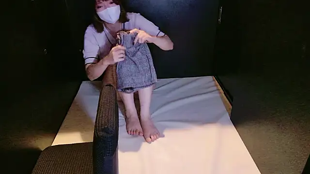 Snapshot of ranran_ch chatting on 10-15-25, 05:51 ranran ch online show from 10-15-25, 05:51