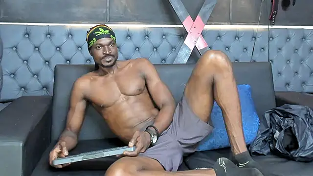 Snapshot of Terrance_z chatting on 12-01-25, 10:26 Terrance z online show from 12-01-25, 10:26