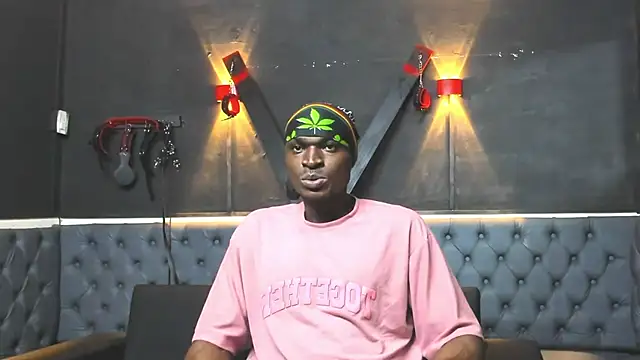 Snapshot of Terrance_z chatting on 12-15-25, 07:07 Terrance z online show from 12-15-25, 07:07